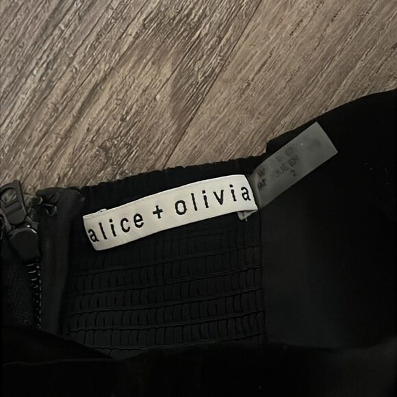 Alice + Olivia Taylum dress - Picture 5 of 5